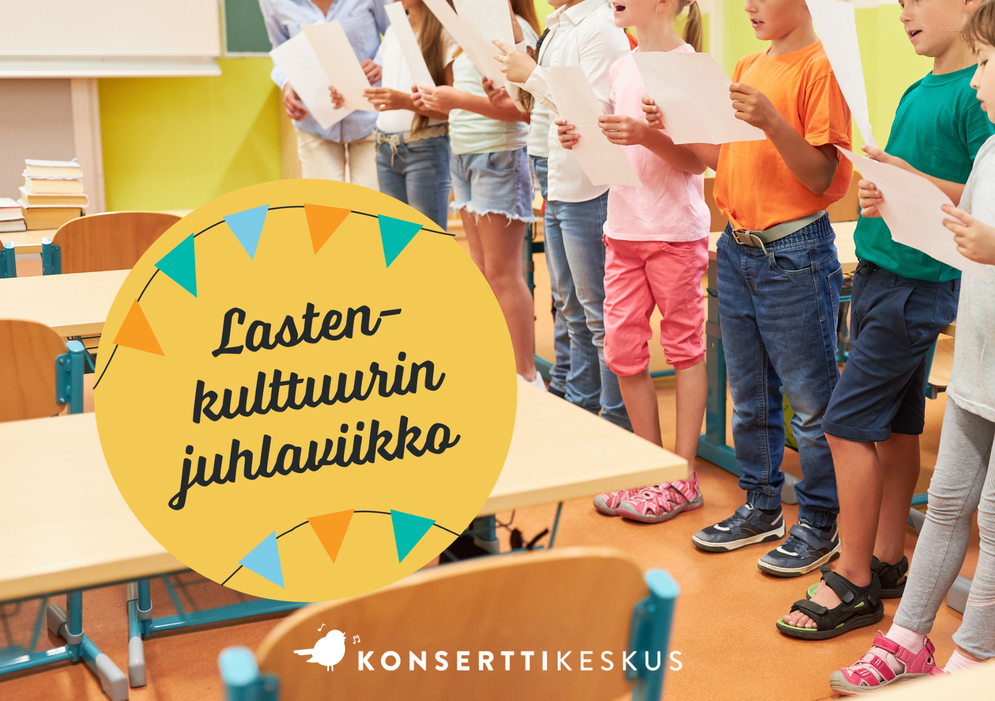Lastenkulttuurin juhlaviikon logo ja lapsia laulamassa värikkäissä vaatteissa taustalla.